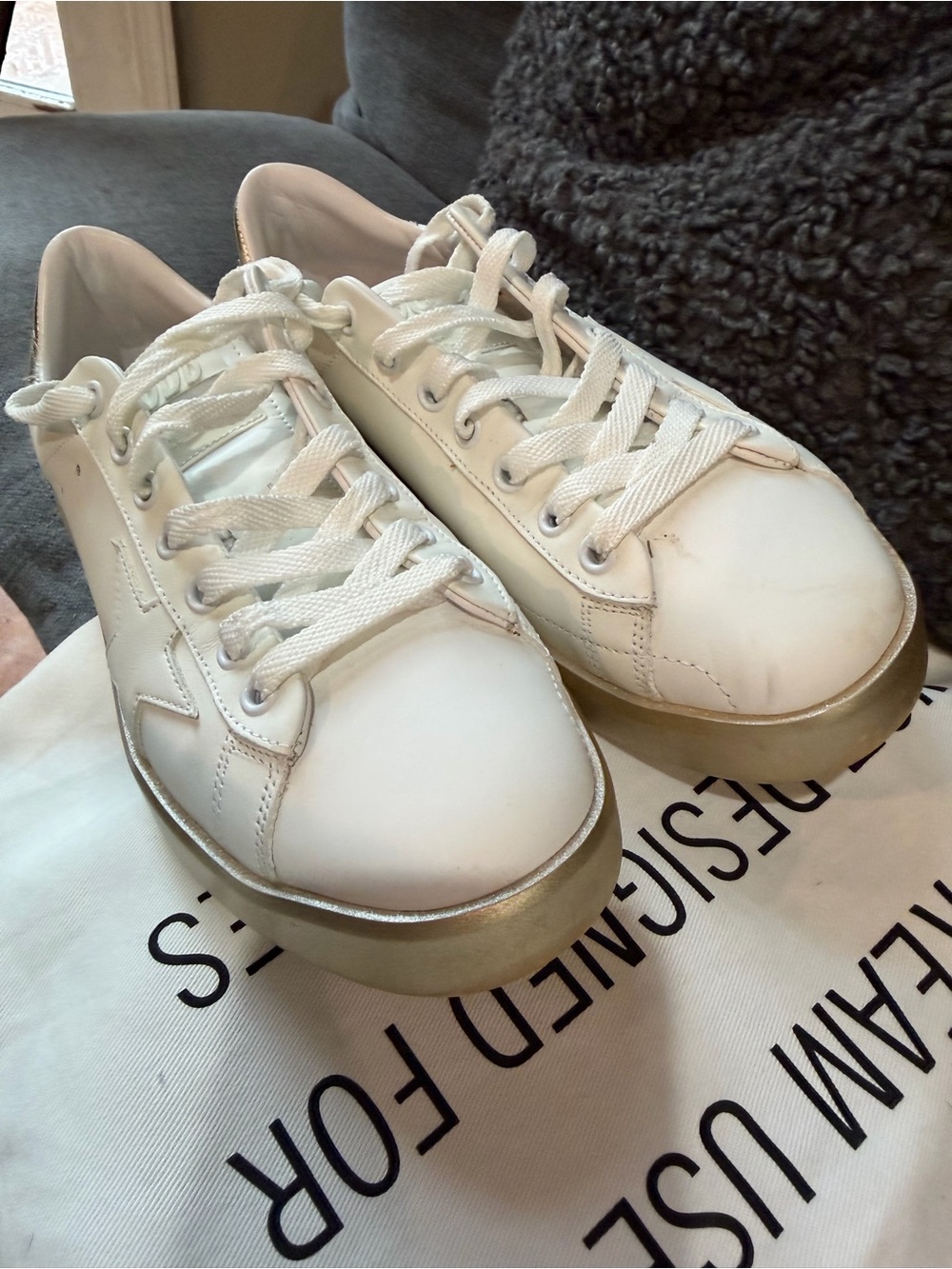 Golden Goose Women's White Sneakers with Metallic Gold Heel and Sole - Picture 5 of 5